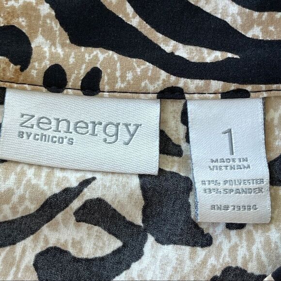 Chico's Zenergy Front Zip Animal Print LIghtweight Jacket - SIze 8 - Picture 2 of 9